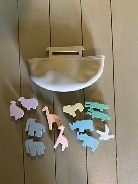 RYAN & ROSE Silicone Noah’s Ark Bath Toy Set
